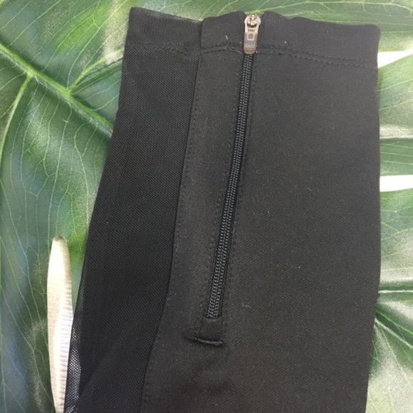 Puma Leggings Sheer Panel & Zip Leg XS Black 1255 - Picture 8 of 8